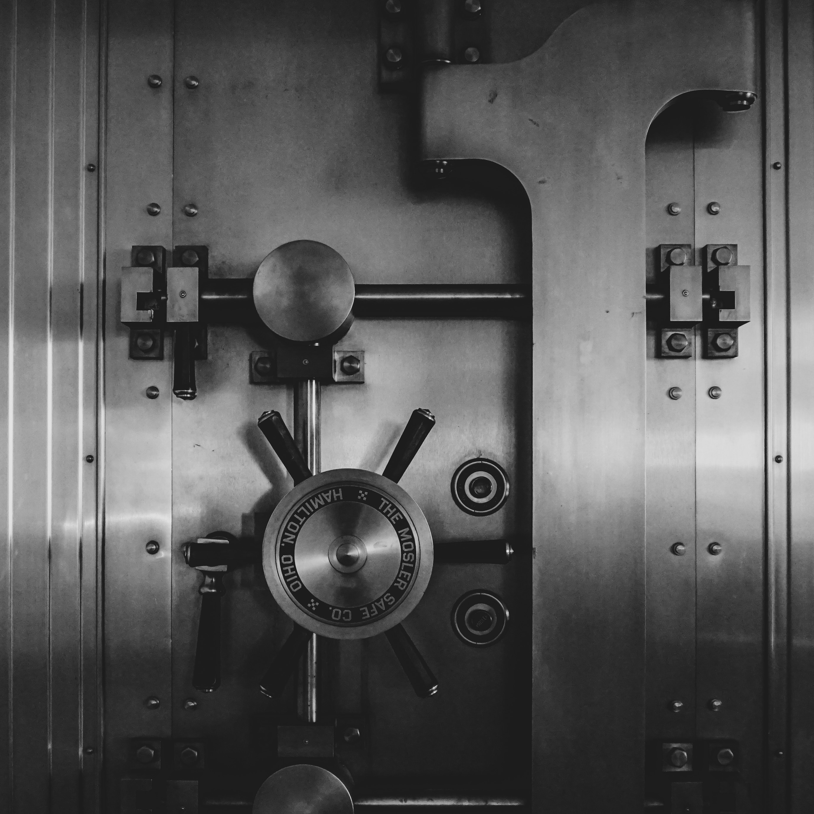 Secure vault door